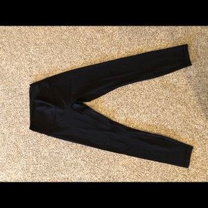 Lululemon leggings black 25” sz 6 luxtreme